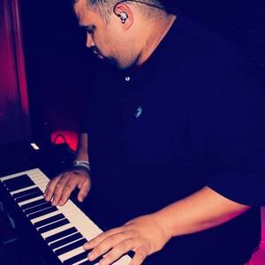 Meet your Posher, Javier